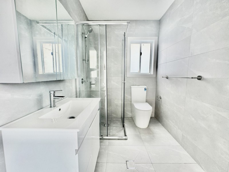 48A Caulfield Cres, St Johns Park NSW 2176