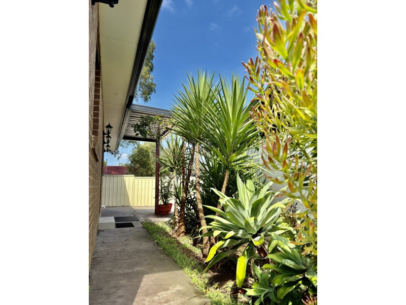 32A Kaluga street, Busby NSW 2168