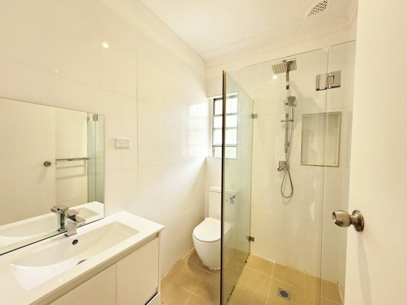 104A Broomfield st, Cabramatta NSW 2166