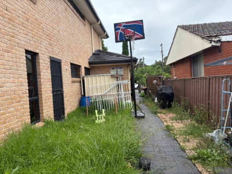 65A Thorney Road, Fairfield West NSW 2165