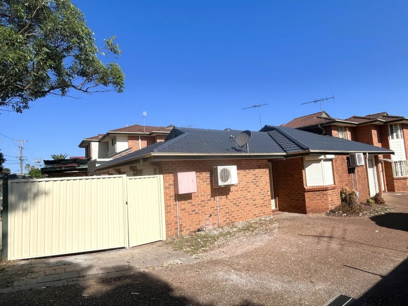 1/337 Hamilton Road, Fairfield West NSW 2165