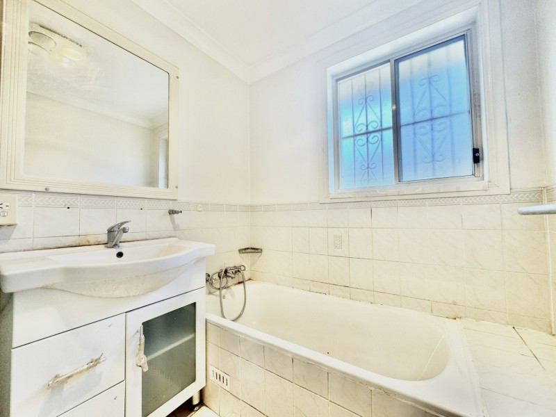 5/390 CABRAMATTA ROAD WEST, Cabramatta NSW 2166