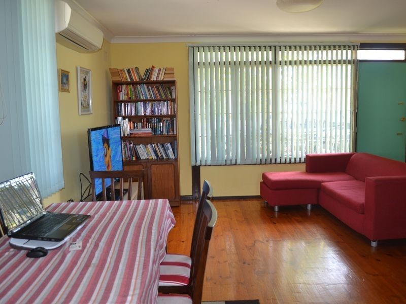 14 Van Dieman Crescent, Fairfield West NSW 2165