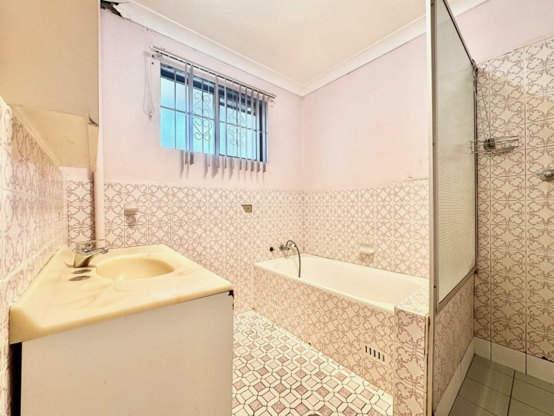 18 Acacia, Cabramatta NSW 2166