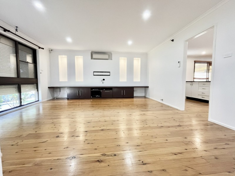 8 HASLUCK ROAD, Bonnyrigg NSW 2177