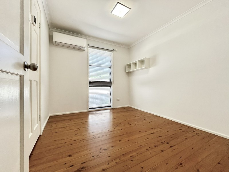 8 HASLUCK ROAD, Bonnyrigg NSW 2177