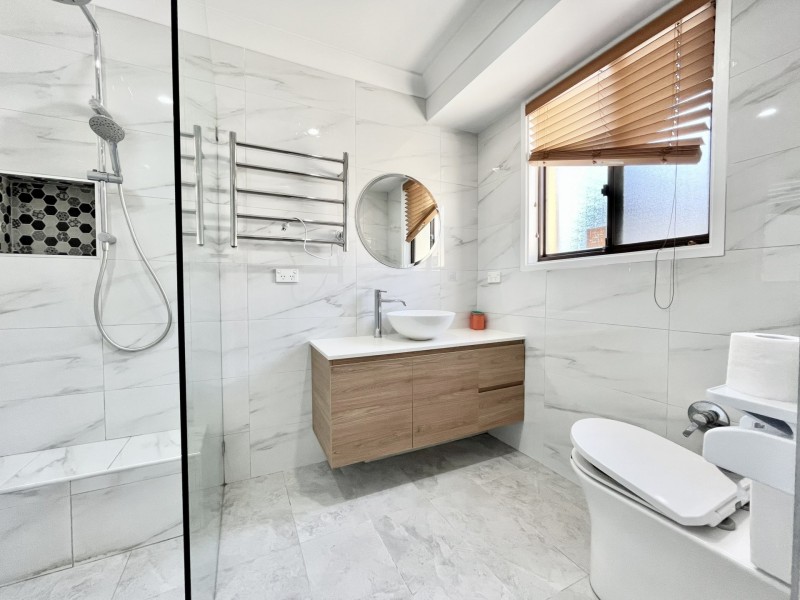 8 HASLUCK ROAD, Bonnyrigg NSW 2177