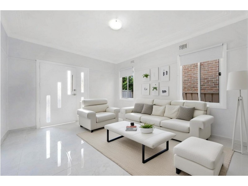 37 Bradman St, Merrylands NSW 2160