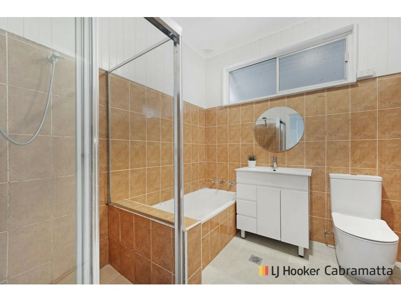 37 Bradman St, Merrylands NSW 2160