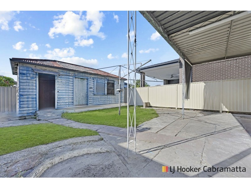 37 Bradman St, Merrylands NSW 2160