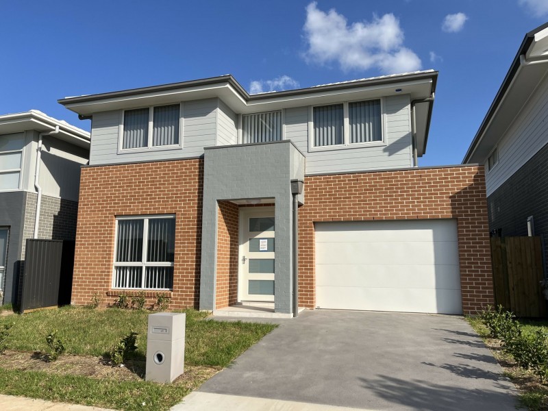 6 Sunshine, Oran Park NSW 2570