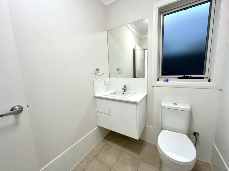 6 Sunshine, Oran Park NSW 2570