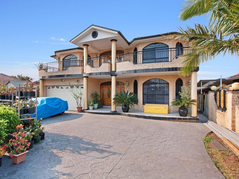 35 Ferngrove Road, Canley Heights NSW 2166