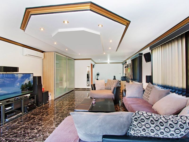 35 Ferngrove Road, Canley Heights NSW 2166