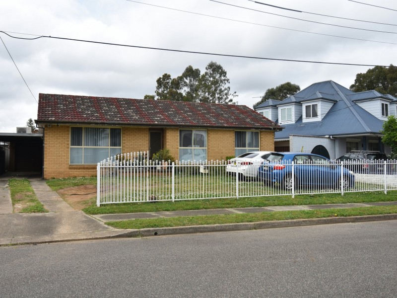 1 Glenlea Street, Canley Heights NSW 2166