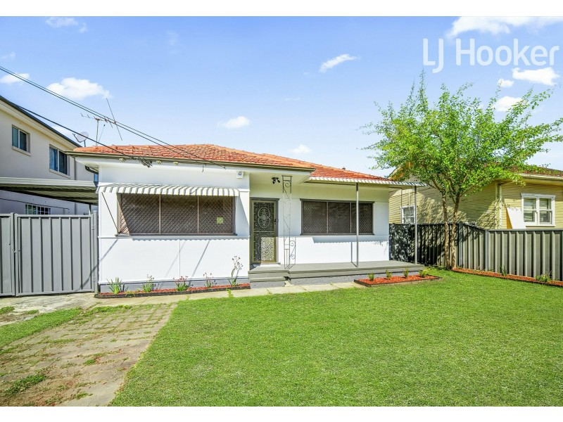 54 Wyong St, Canley Heights NSW 2166