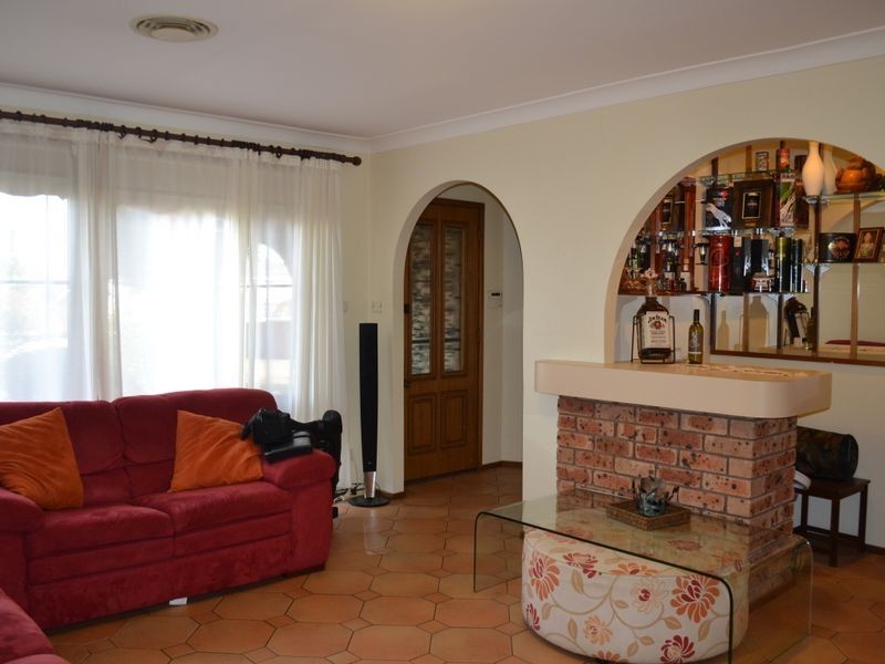 5 Magnetic Avenue, Hinchinbrook NSW 2168