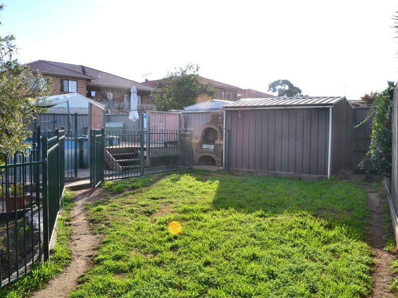 5 Magnetic Avenue, Hinchinbrook NSW 2168