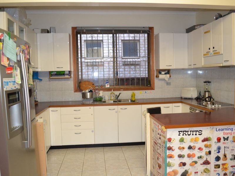 19 Kiora Street, Canley Heights NSW 2166