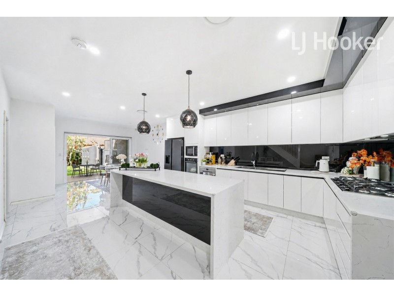 54A Nottingham Crescent, Chipping Norton NSW 2170