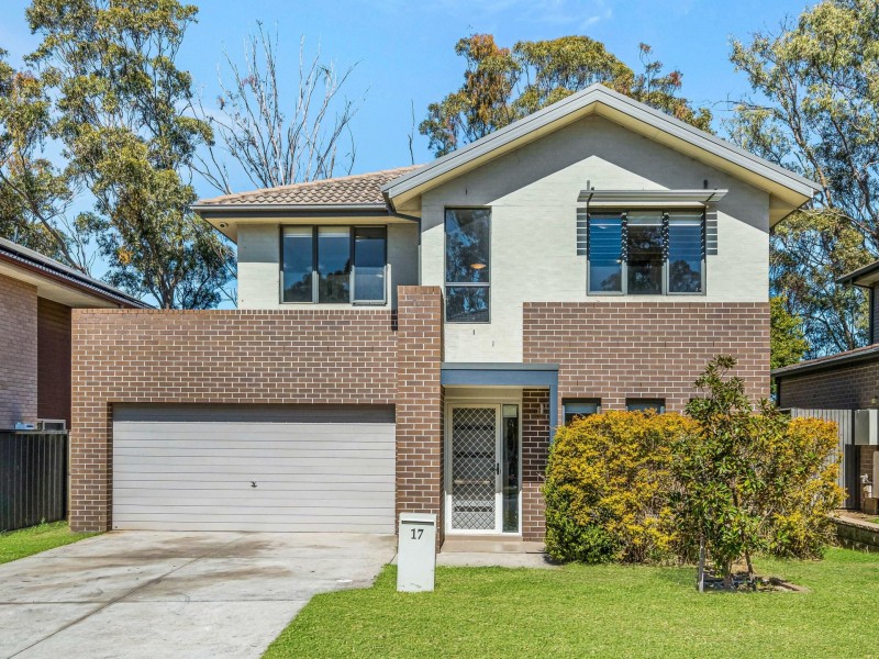 17 Boddingtons Road, Glenfield NSW 2167