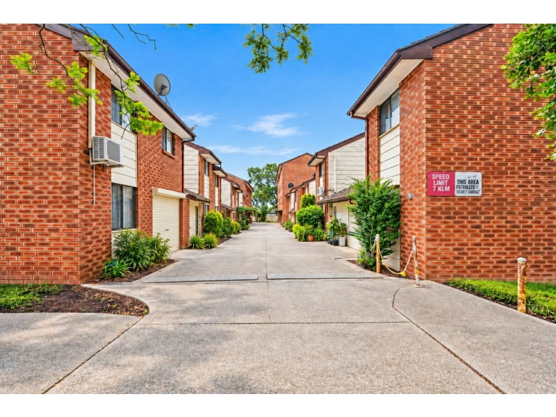 25/103 Longfield Street, Cabramatta NSW 2166