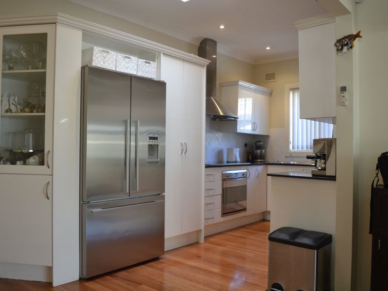 16 Margaret Street, Fairfield West NSW 2165