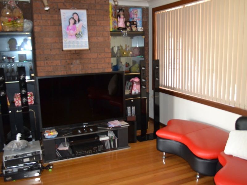 8 Lalich Avenue, Bonnyrigg NSW 2177