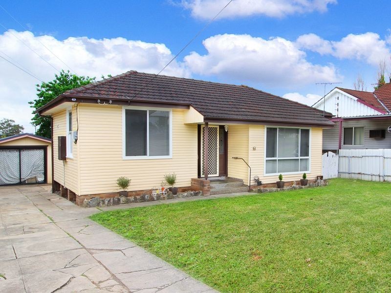 61 Grainger Avenue, Mount Pritchard NSW 2170