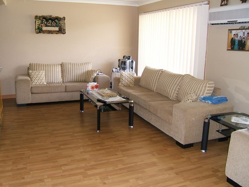 33 Morna Street, Greenfield Park NSW 2176