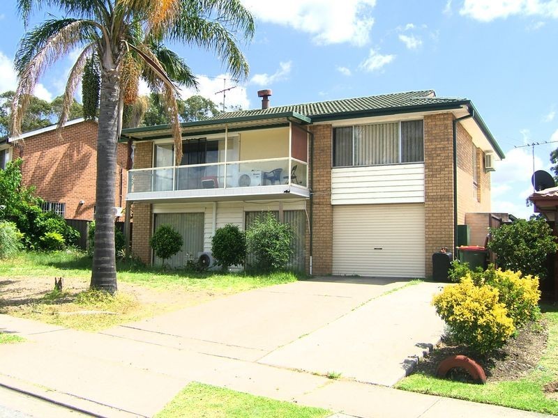 33 Morna Street, Greenfield Park NSW 2176