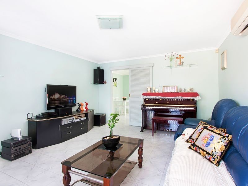 1 Kinghorne Road, Bonnyrigg Heights NSW 2177