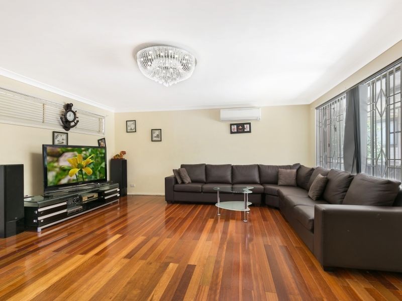 2 Lucy Avenue, Lansvale NSW 2166