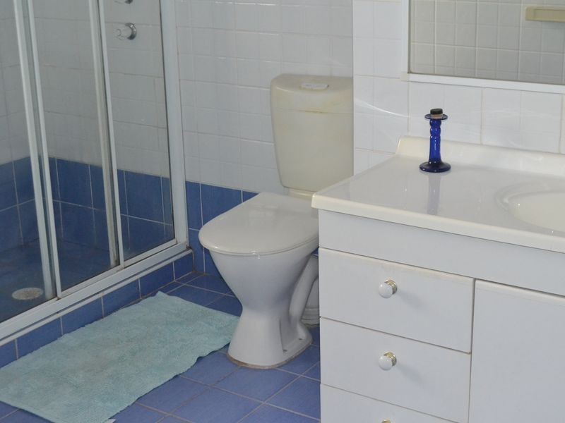 Edensor Park NSW 2176