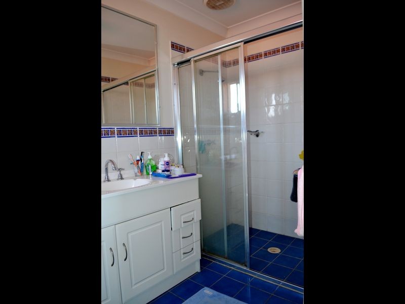 1B San Cristobal Drive, Green Valley NSW 2168