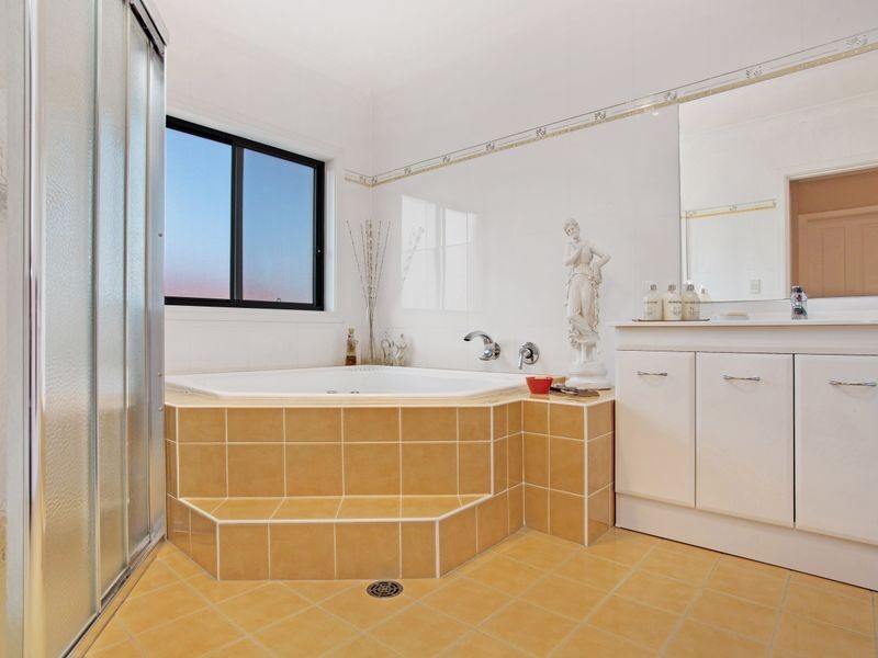 19 Exhibition Parade, Mount Pritchard NSW 2170