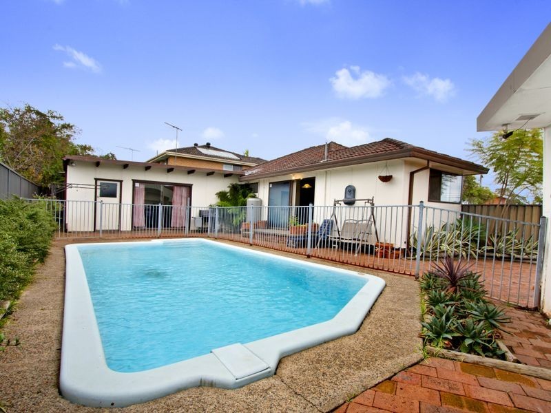 9 Thorn Place, Mount Pritchard NSW 2170