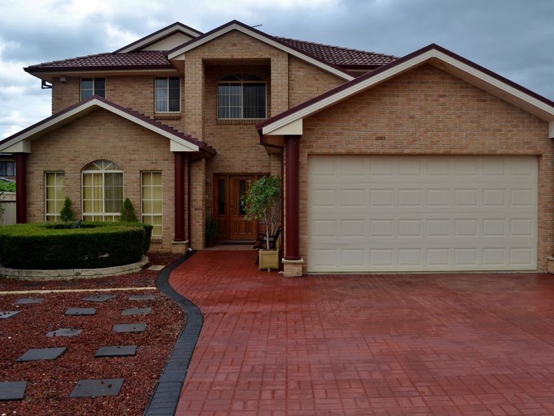 16 Thistle Circuit, Green Valley NSW 2168