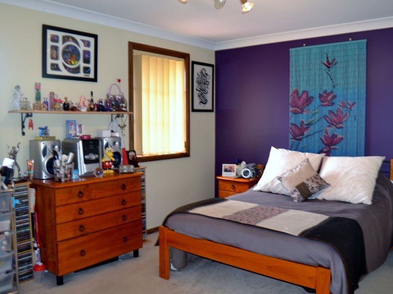 16 Thistle Circuit, Green Valley NSW 2168