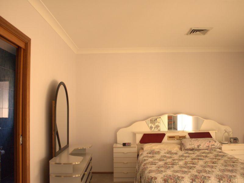 Canley Heights NSW 2166