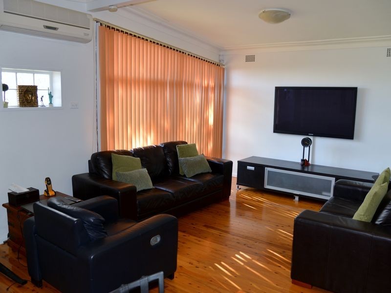 7 Edward Place, Canley Heights NSW 2166