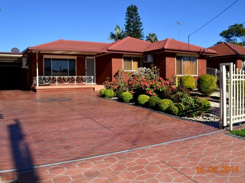 28 Ainslie Street, Fairfield West NSW 2165