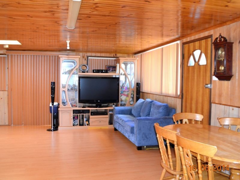 28 Ainslie Street, Fairfield West NSW 2165