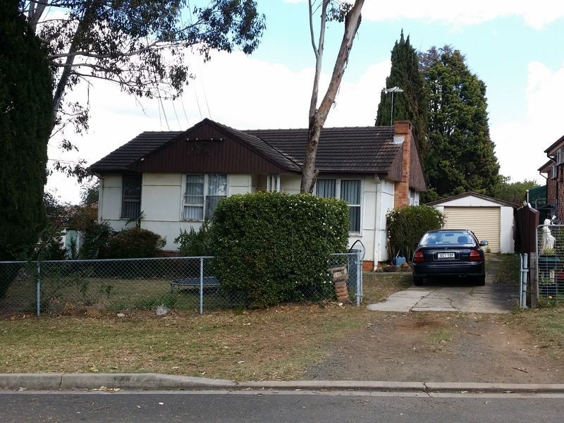 9 Woods Avenue, Cabramatta NSW 2166