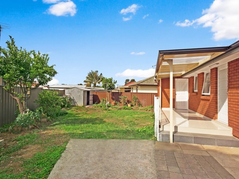 55 Chelsea Drive, Canley Heights NSW 2166