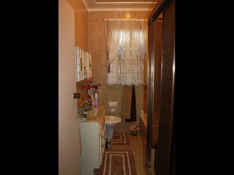 39 Edensor Road, Cabramatta NSW 2166