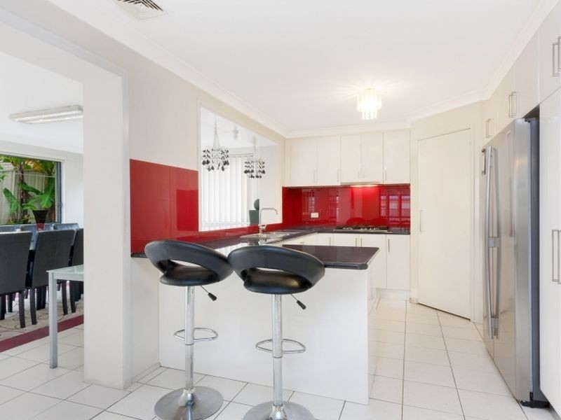 3 Capricorn Boulevarde, Green Valley NSW 2168