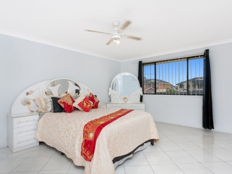 3 Capricorn Boulevarde, Green Valley NSW 2168