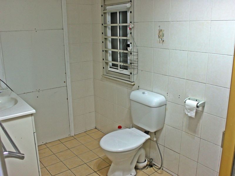 2 Malouf Street, Canley Heights NSW 2166