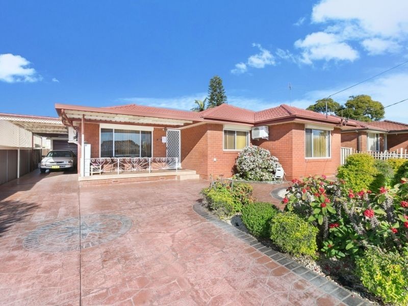 28 Ainslie Street, Fairfield West NSW 2165